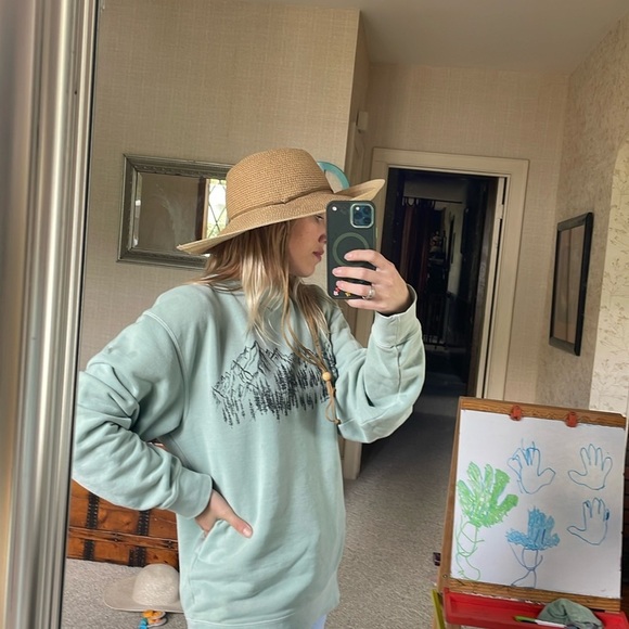 Midwest Stylish Tan Wide-Brim Hat - Picture 9 of 9